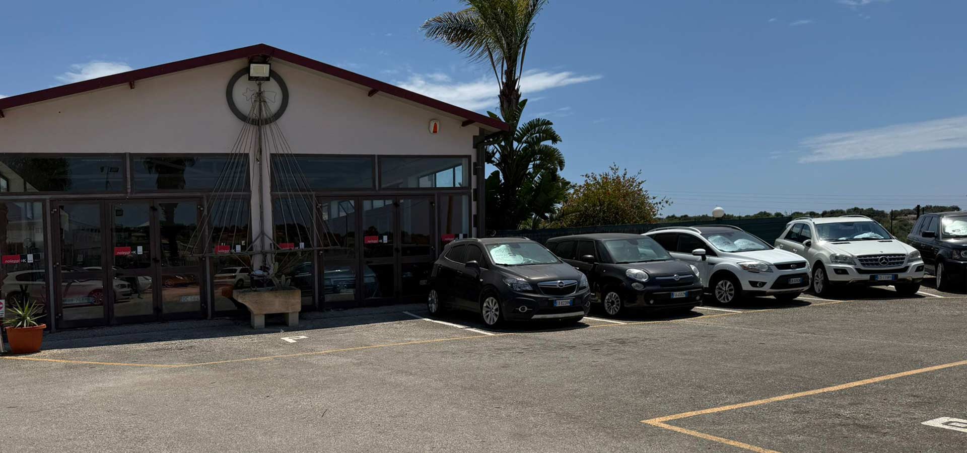 Esterno autoparco
