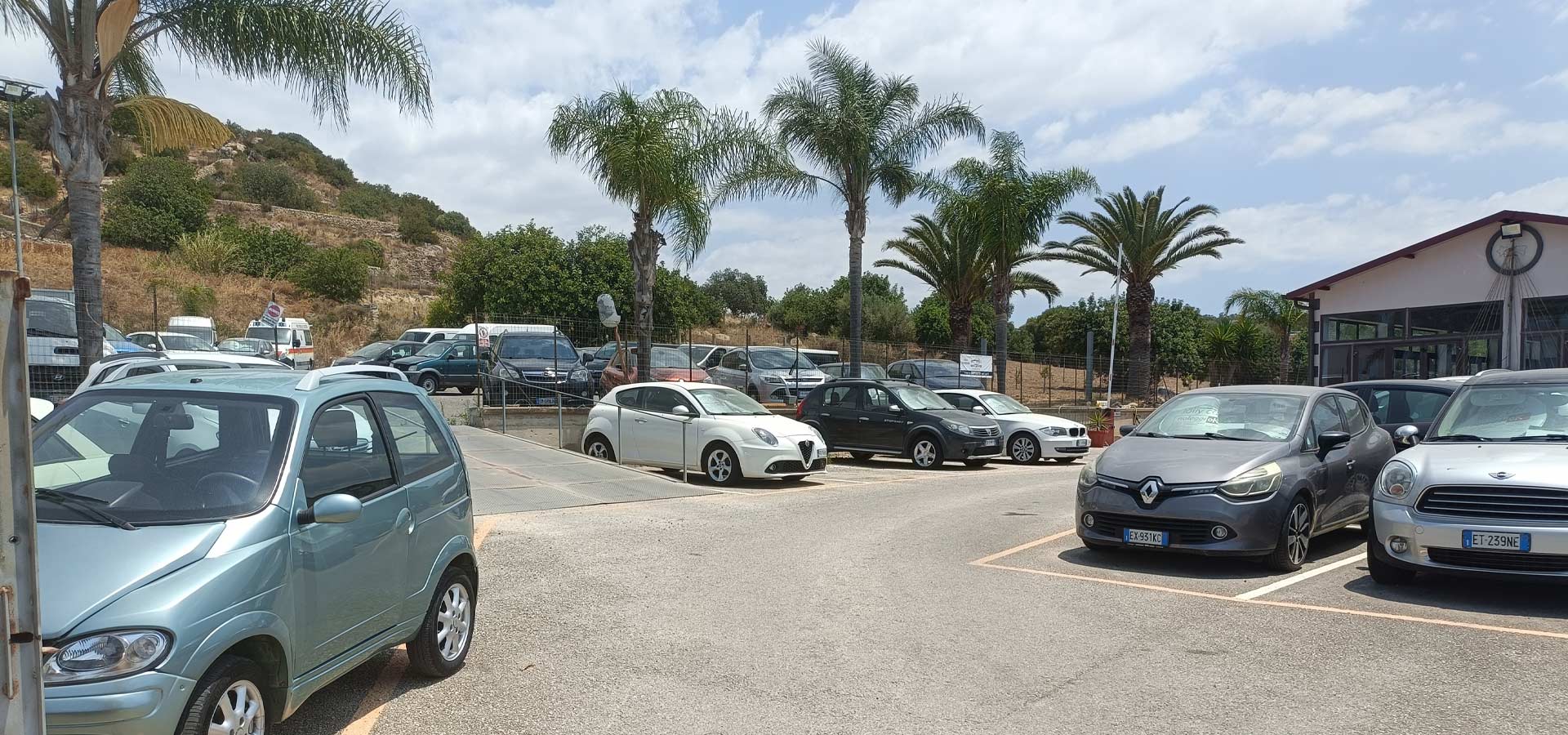 Esterno autoparco